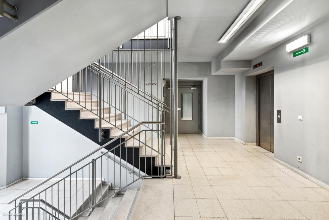 Bernhards Stadthalle - Klima & Terrasse Apartamento