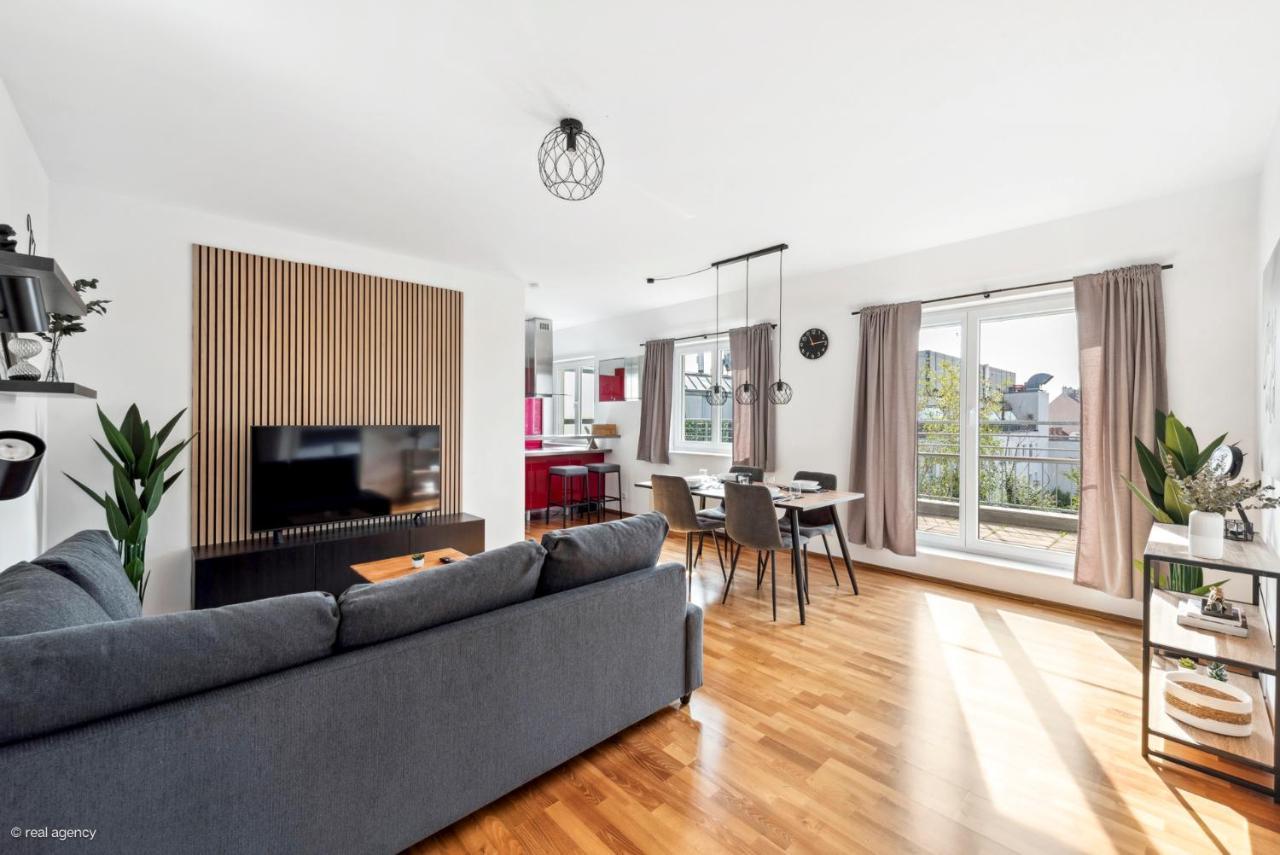 Bernhards Stadthalle - Klima & Terrasse Apartment Wien
